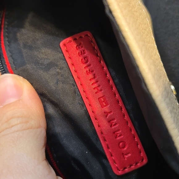 NEW Tommy Hilfiger Beige Designer Tote Bag Backpack - Picture 9 of 11